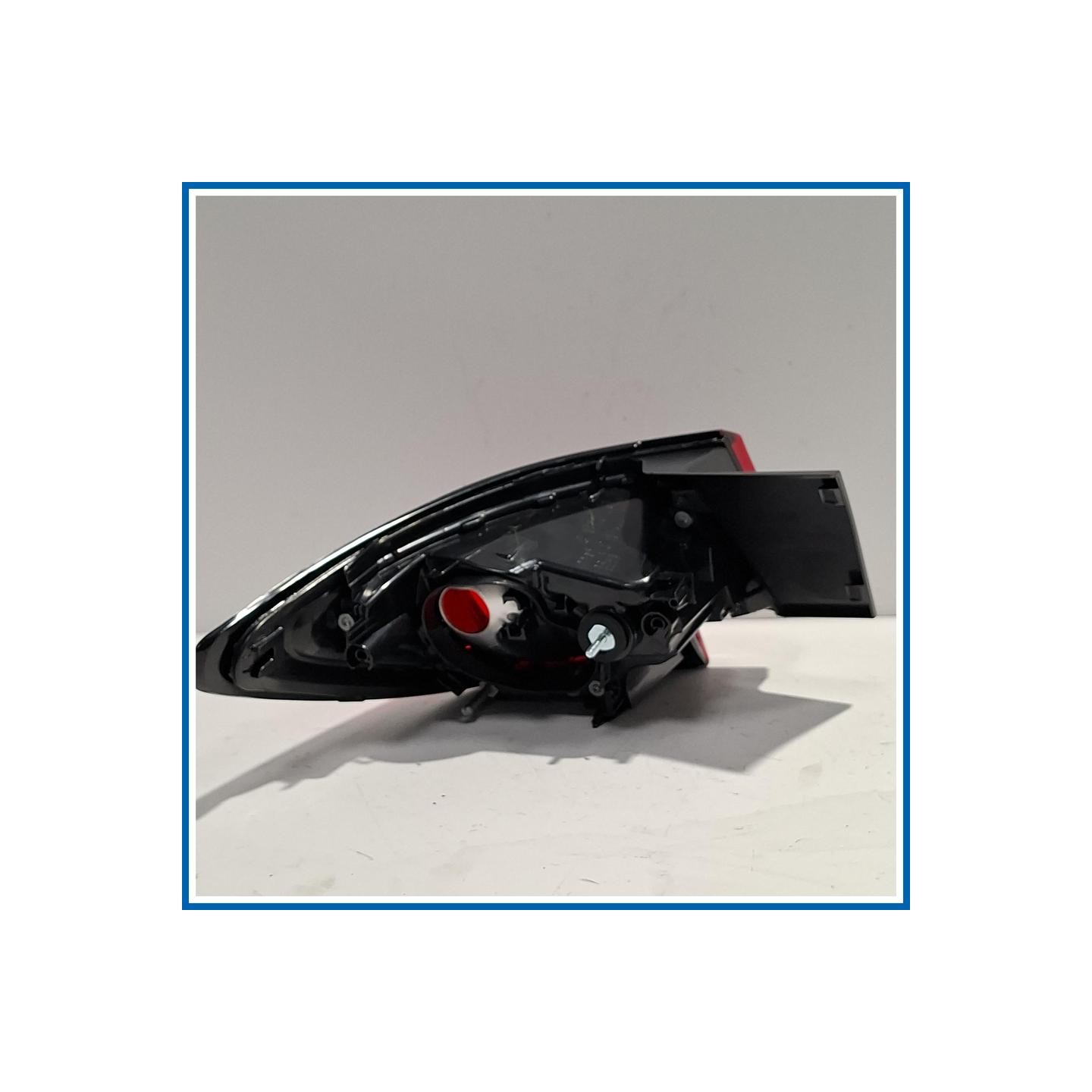 Fanale est. post. dx. OPEL Astra K