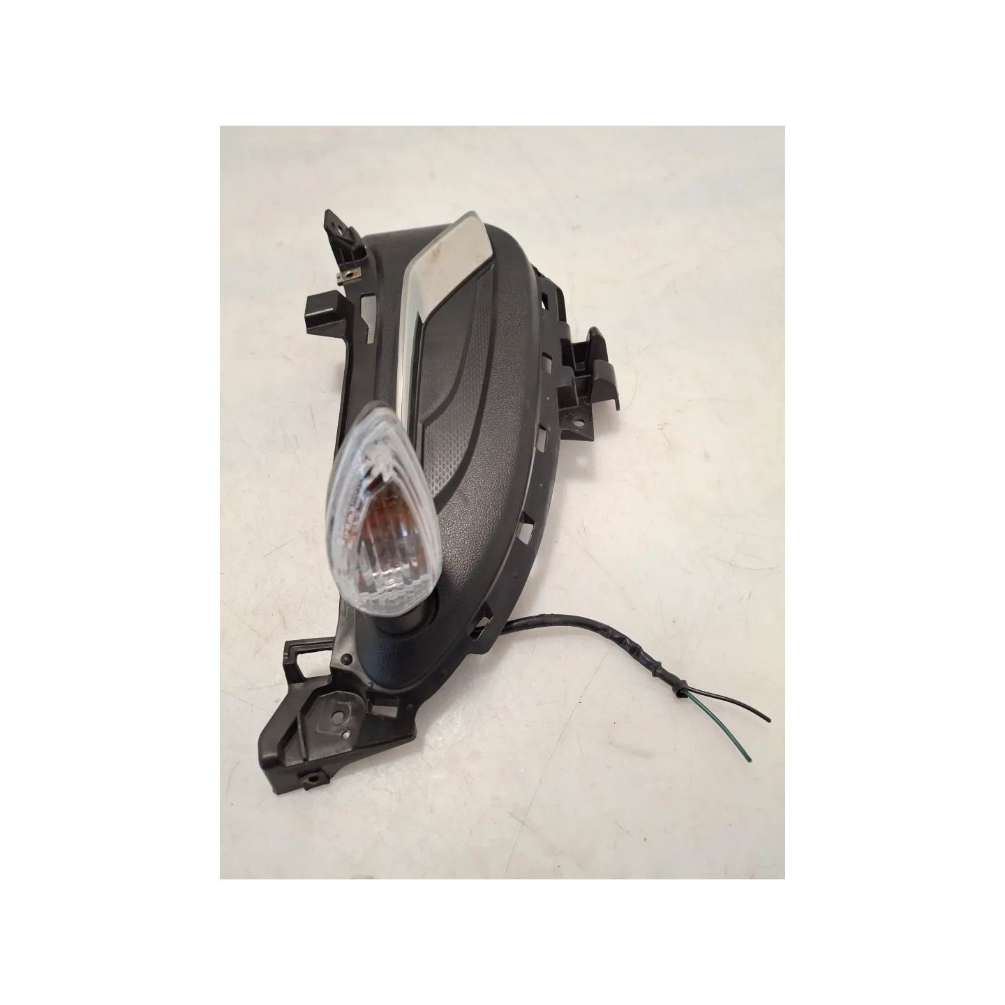 Carenatura fianco anteriore superiore Yamaha Tricity 300 Tricity 300 (E5) Destro