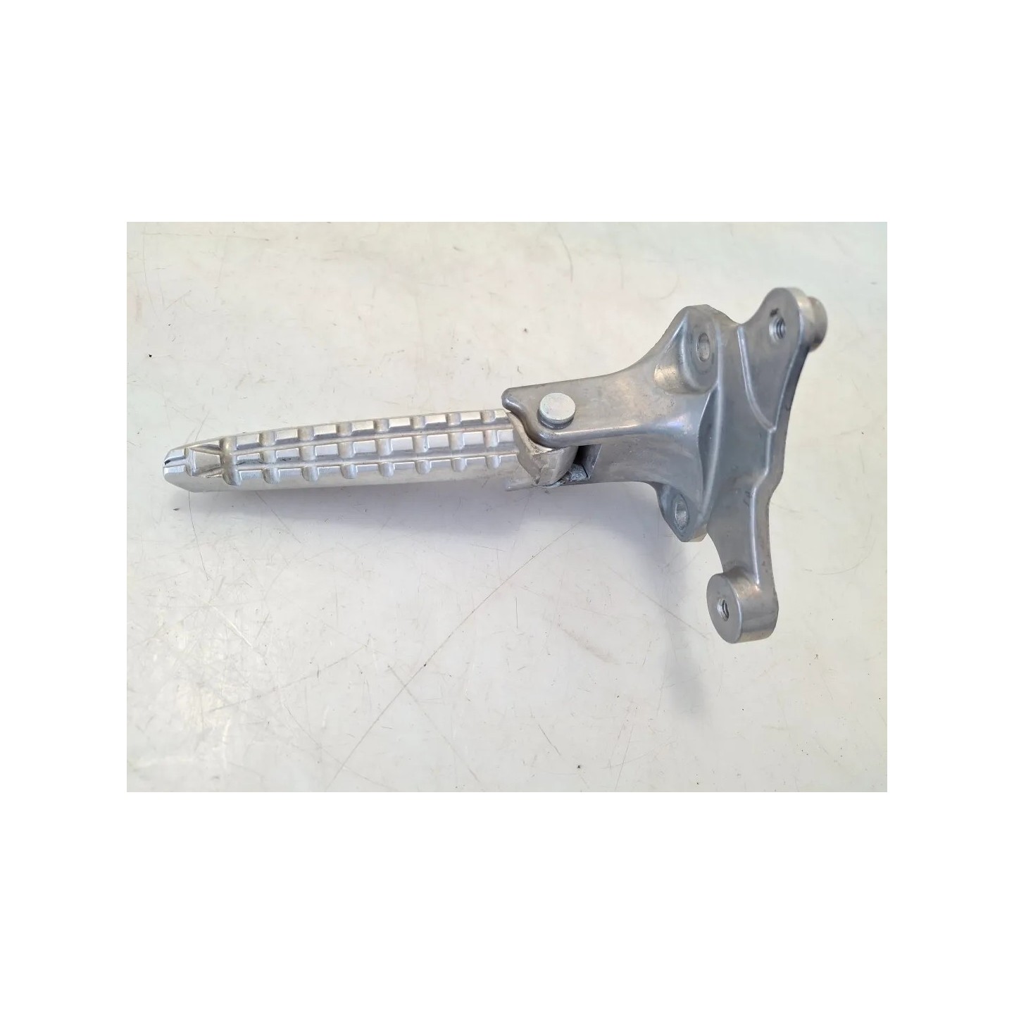 Pedana appoggiapiede posteriore completo Yamaha Tricity 300 Tricity 300 (E5) Sinistro
