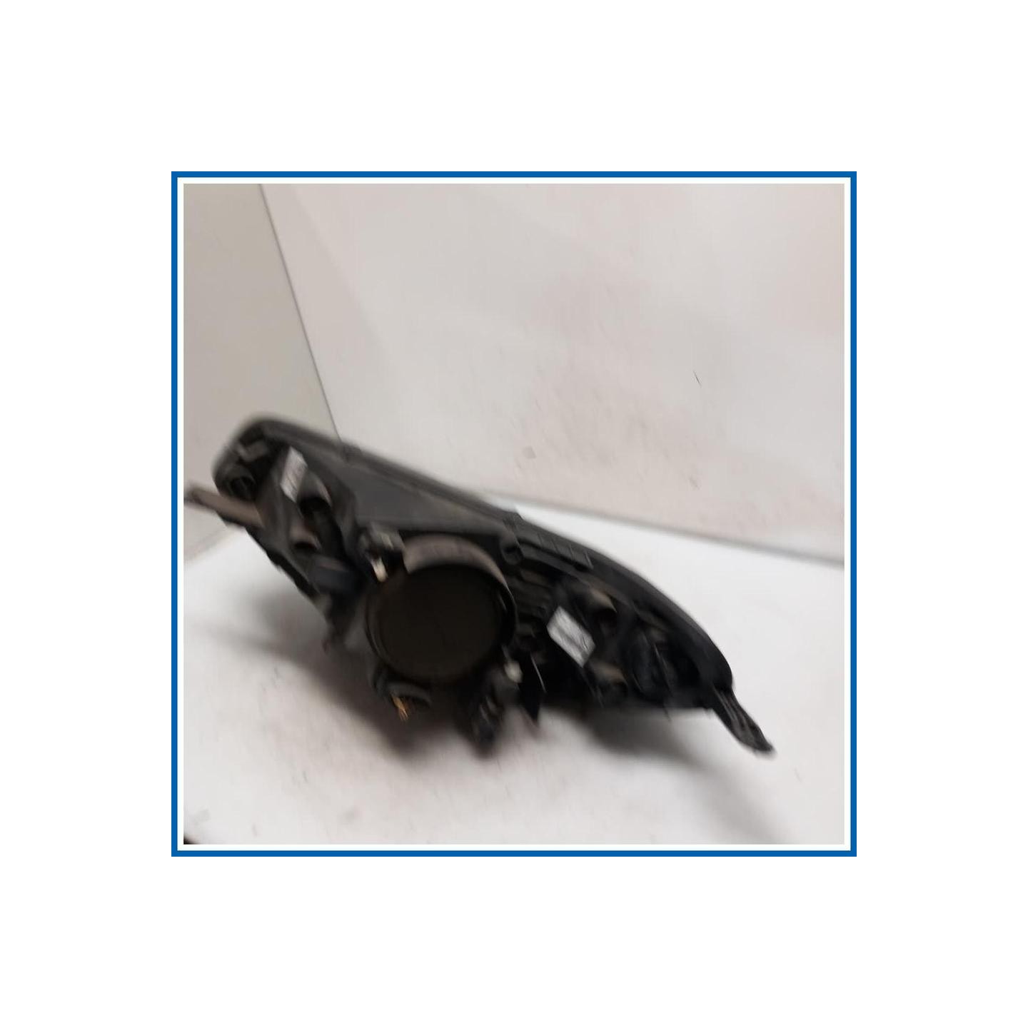 Proiettore ant. dx. FORD Ecosport