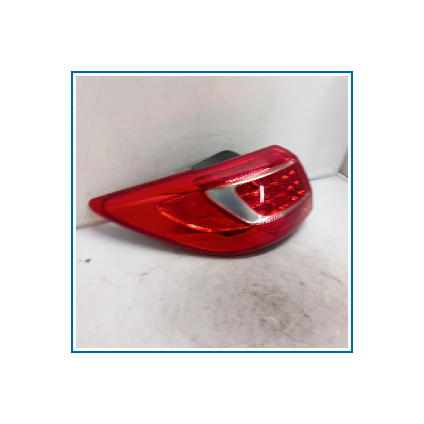 Fanale est. post. sx. KIA Sportage III