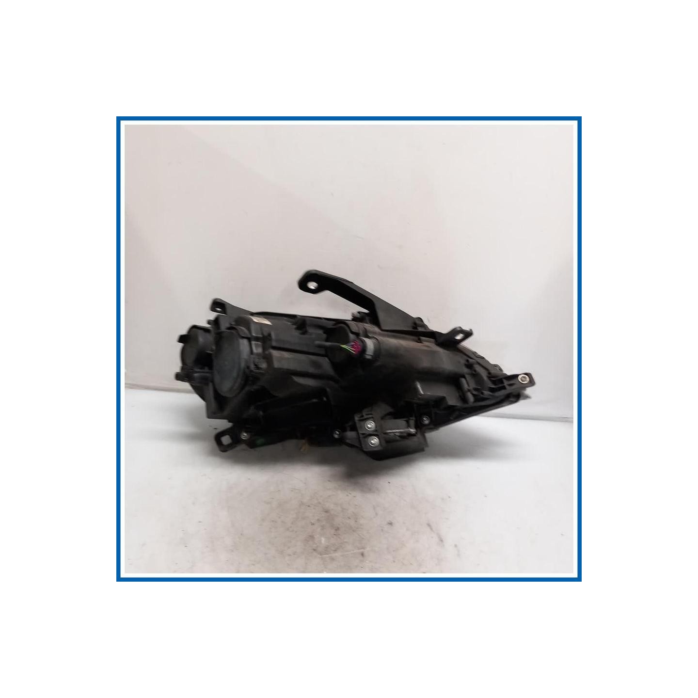 Proiettore ant. sx. LANCIA Delta III
