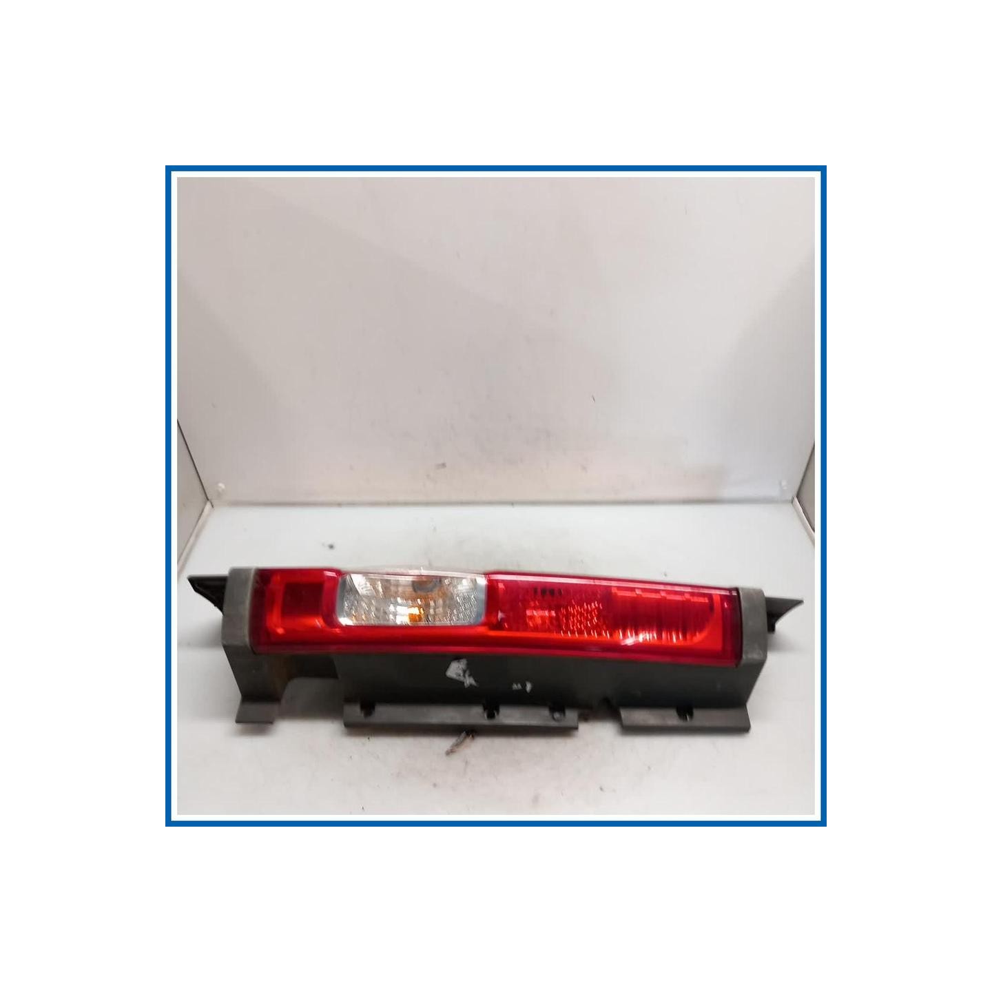 Fanale post. sx. RENAULT Trafic III