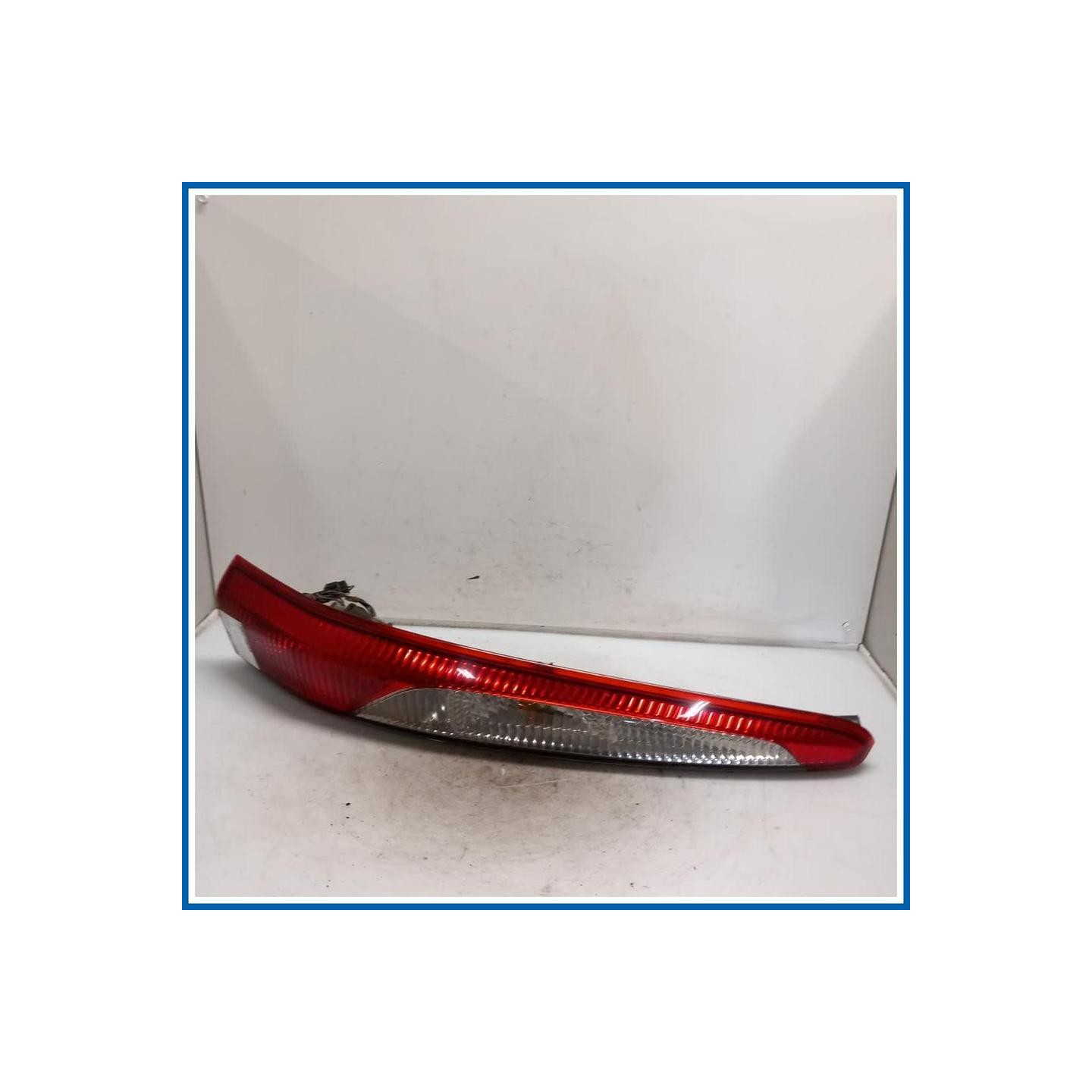 Fanale post. sx. MITSUBISHI Lancer IV SW