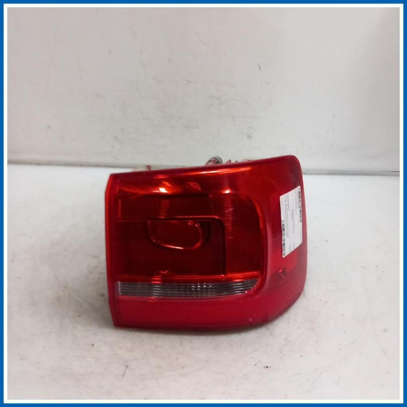 Fanale est. post. dx. VOLKSWAGEN Touran III