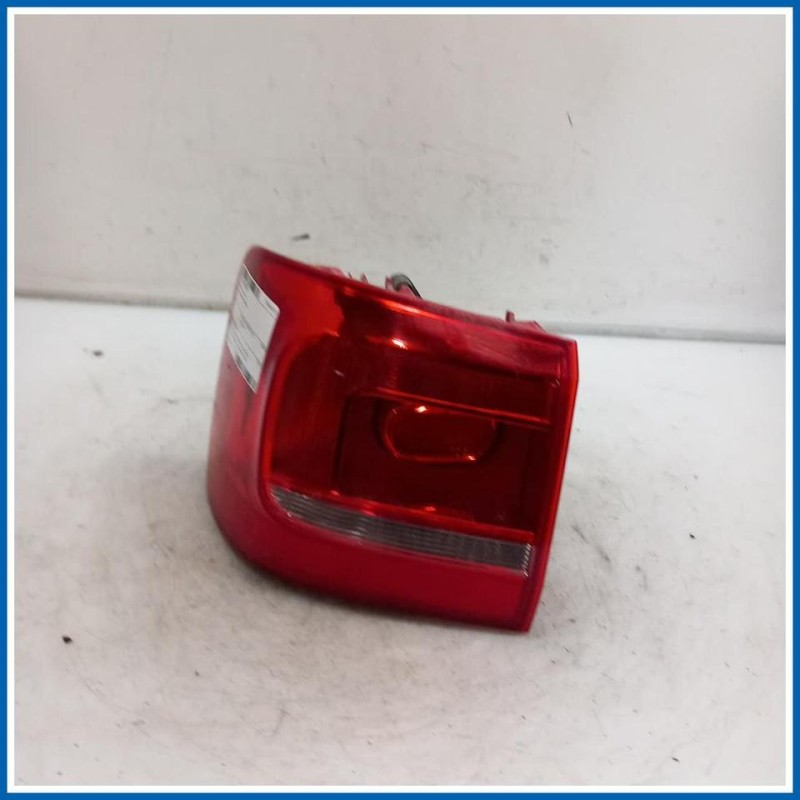 Fanale est. post. sx. VOLKSWAGEN Touran III