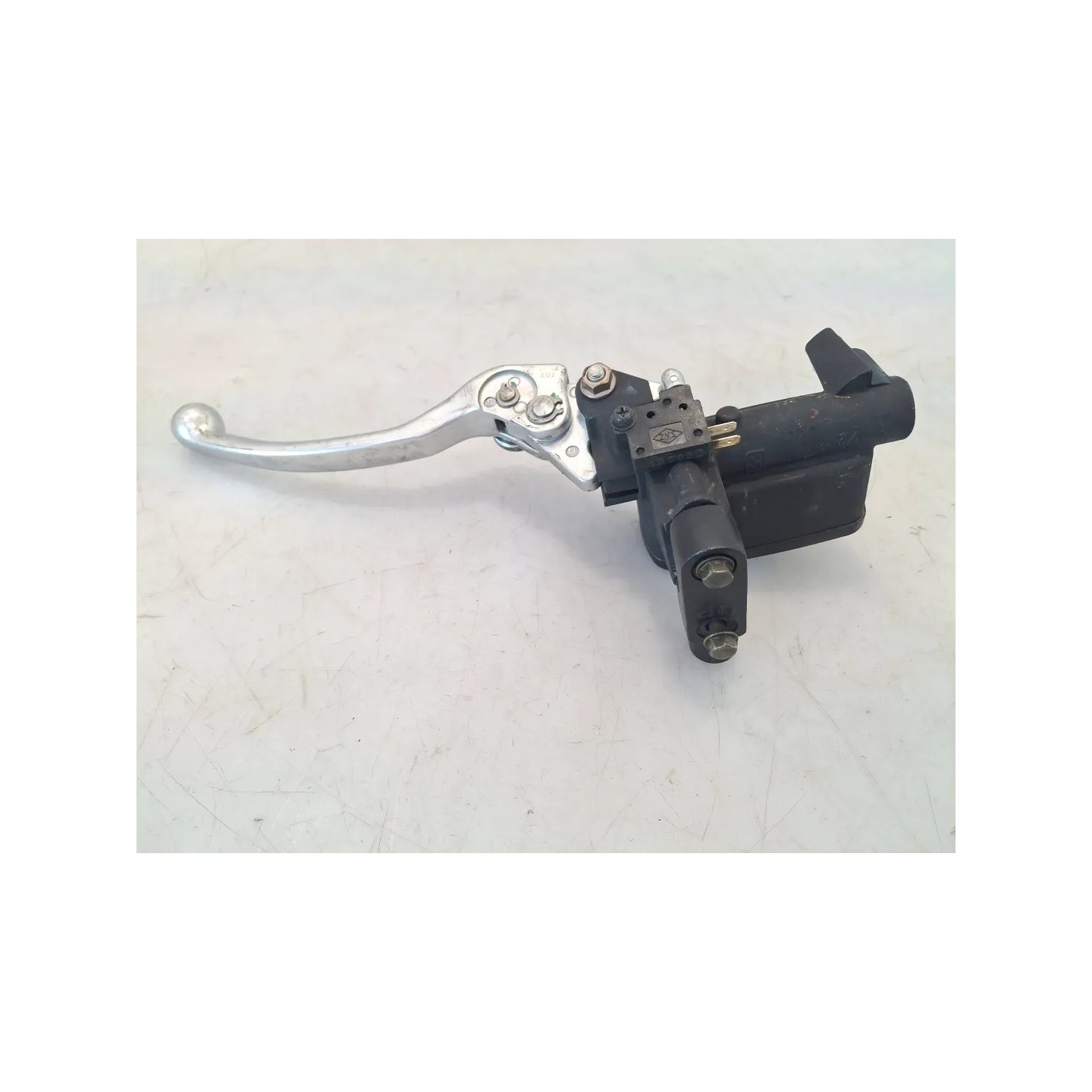 Pompa con serbatoio liquido freni anteriore Kymco Xciting 300i Xciting 300i R Destro