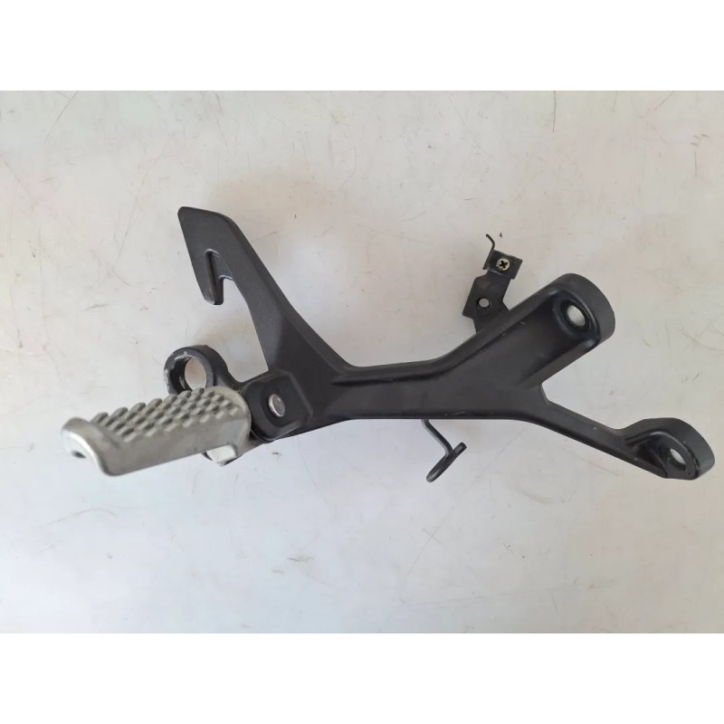 Supporto pedana appoggiapiede posteriore Kawasaki z 500 Z500 SE Destro