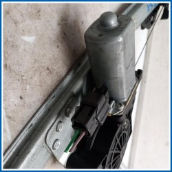 Alzacristallo porta post. sx. DACIA Sandero Stepway II