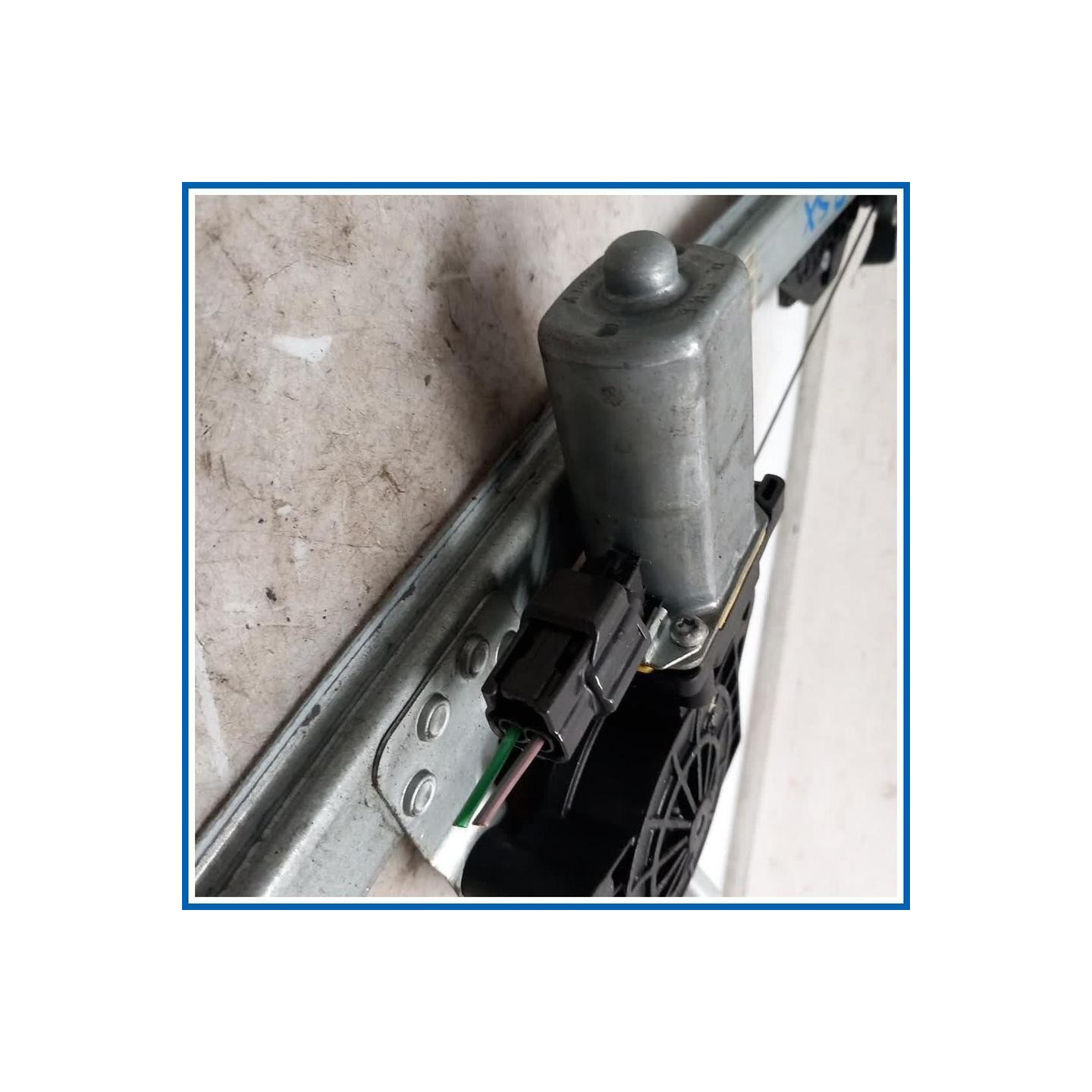 Alzacristallo porta post. sx. DACIA Sandero Stepway II