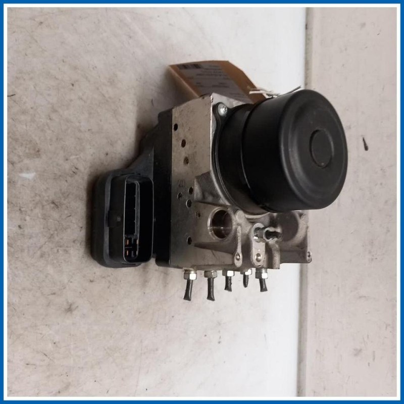 Abs (gruppo) ant. TOYOTA RAV 4 III