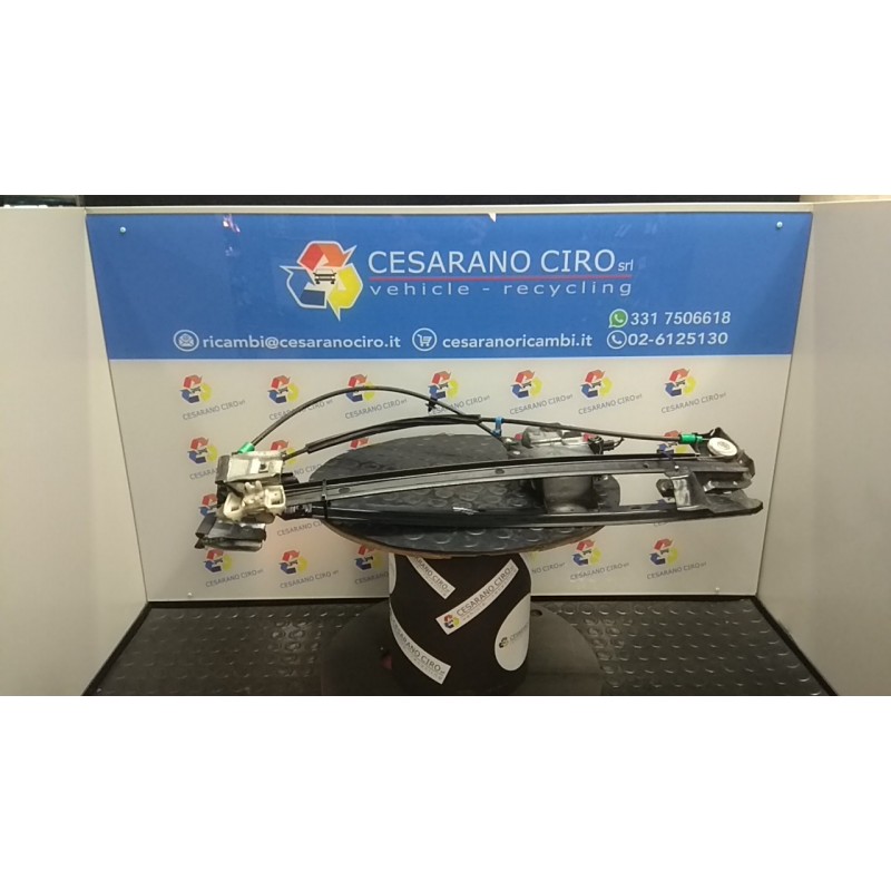 ALZACRISTALLO ELETTR. PORTA ANT. C/MOTORINO DX. 066 LAND ROVER FREELANDER (08/02-10/06) 204D3 LR006371