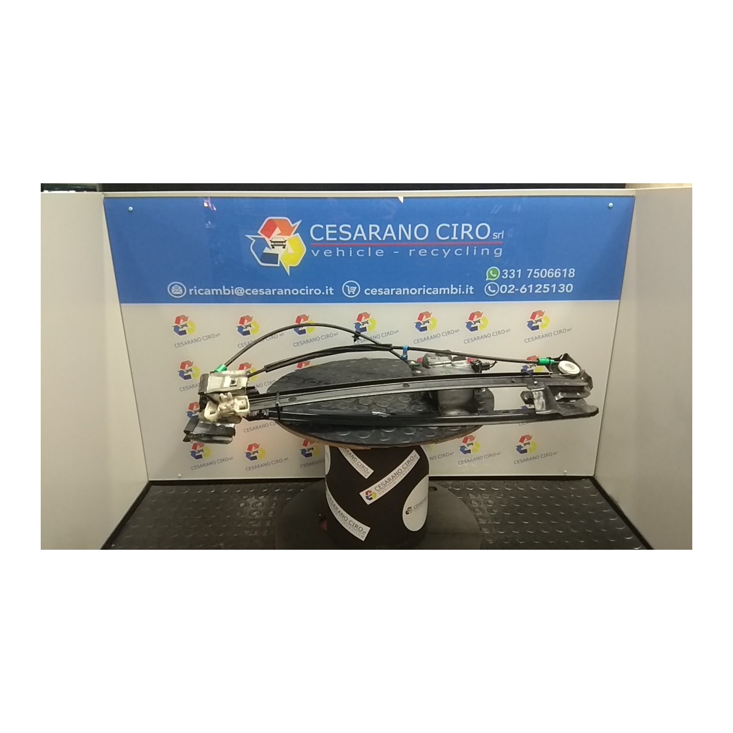 ALZACRISTALLO ELETTR. PORTA ANT. C/MOTORINO DX. 066 LAND ROVER FREELANDER (08/02-10/06) 204D3 LR006371