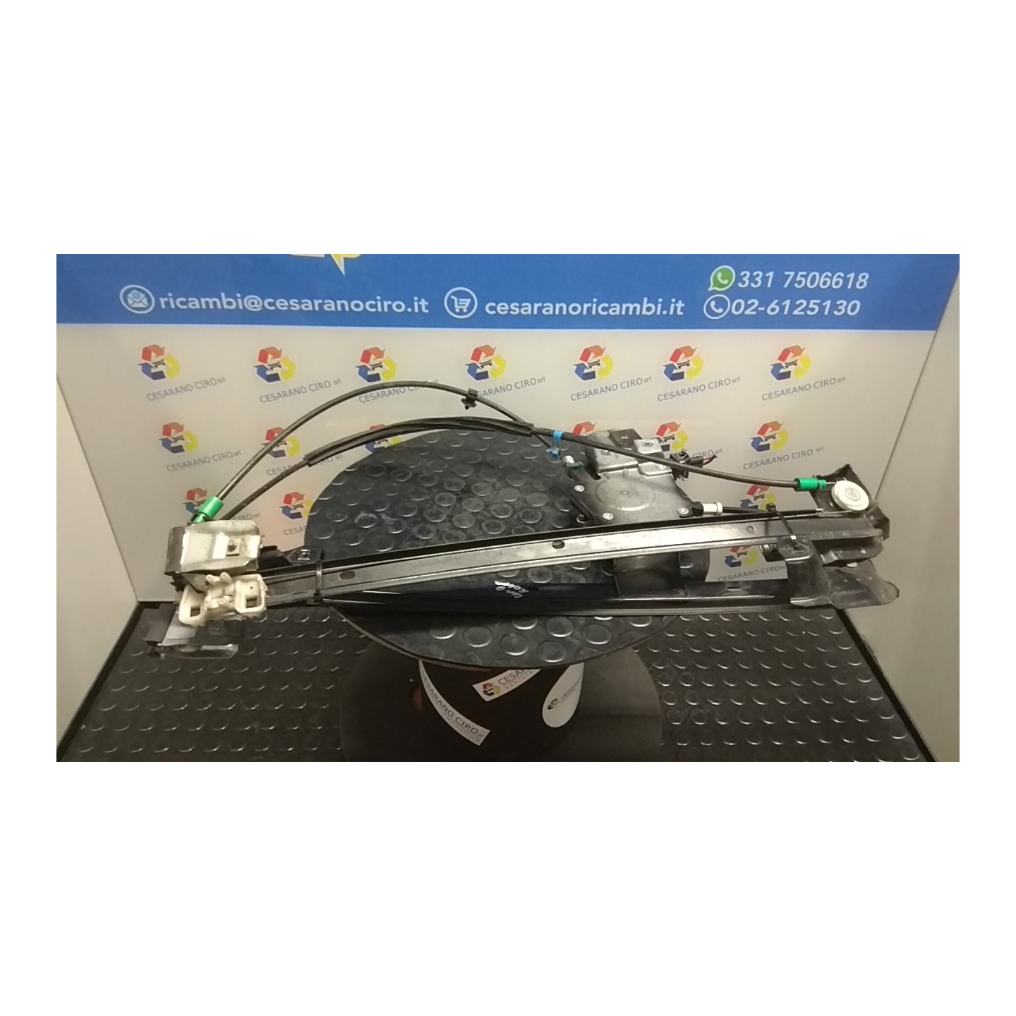ALZACRISTALLO ELETTR. PORTA ANT. C/MOTORINO DX. 066 LAND ROVER FREELANDER (08/02-10/06) 204D3 LR006371