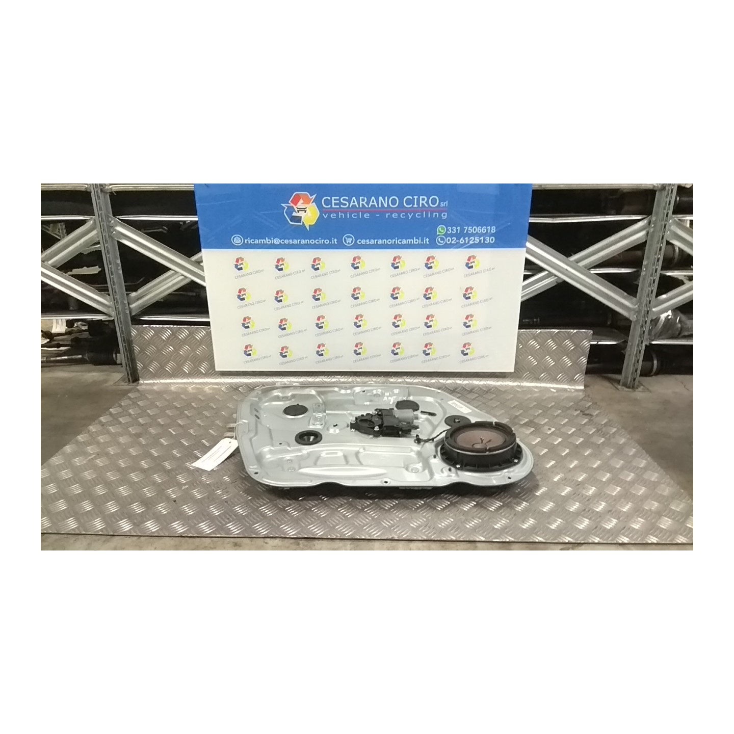 ALZACRISTALLO ELETTR. PORTA ANT. 06-06 SX. 093 KIA CARENS 2A SERIE (11/06-) D4EA 824011D000