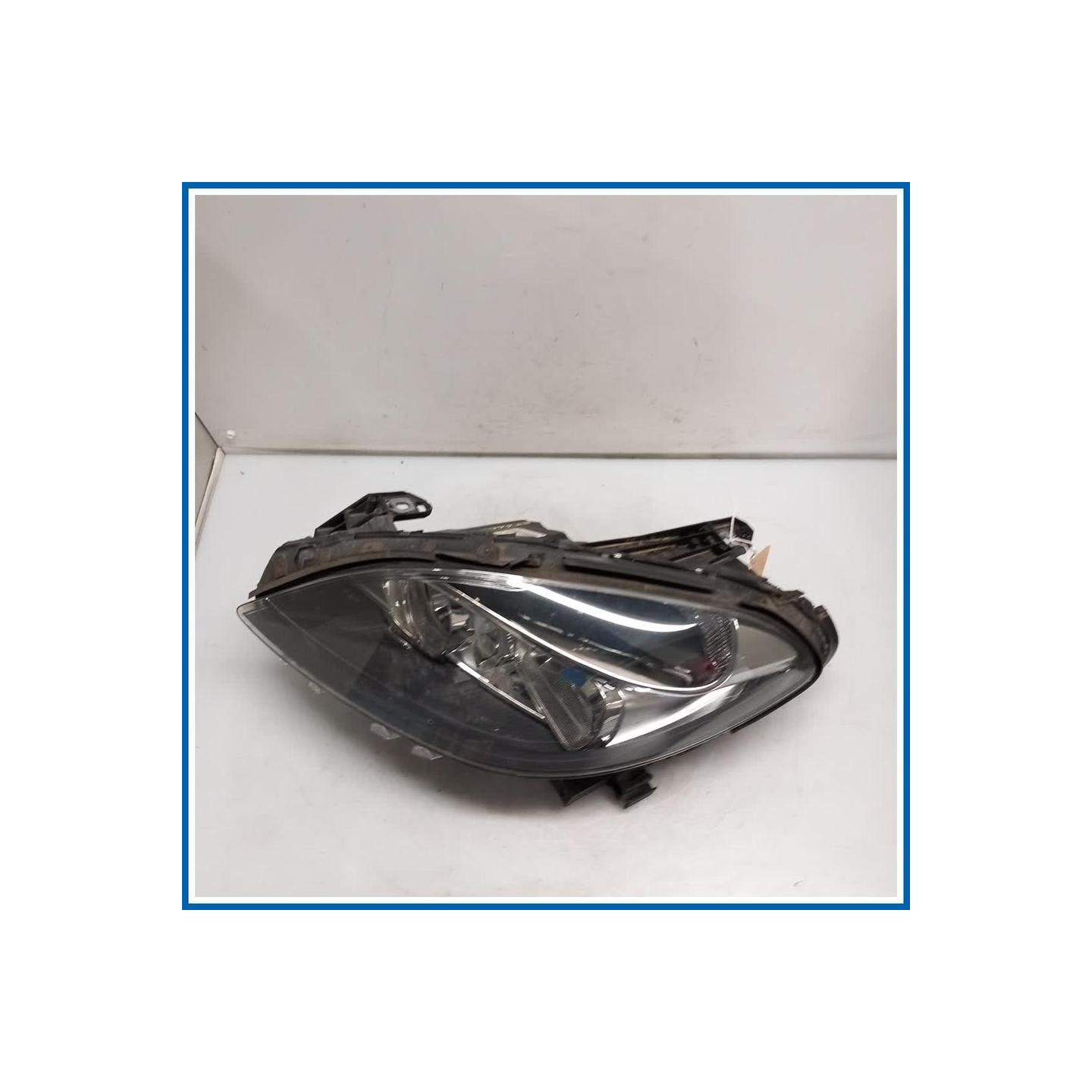 Proiettore ant. sx. MERCEDES Classe B W246