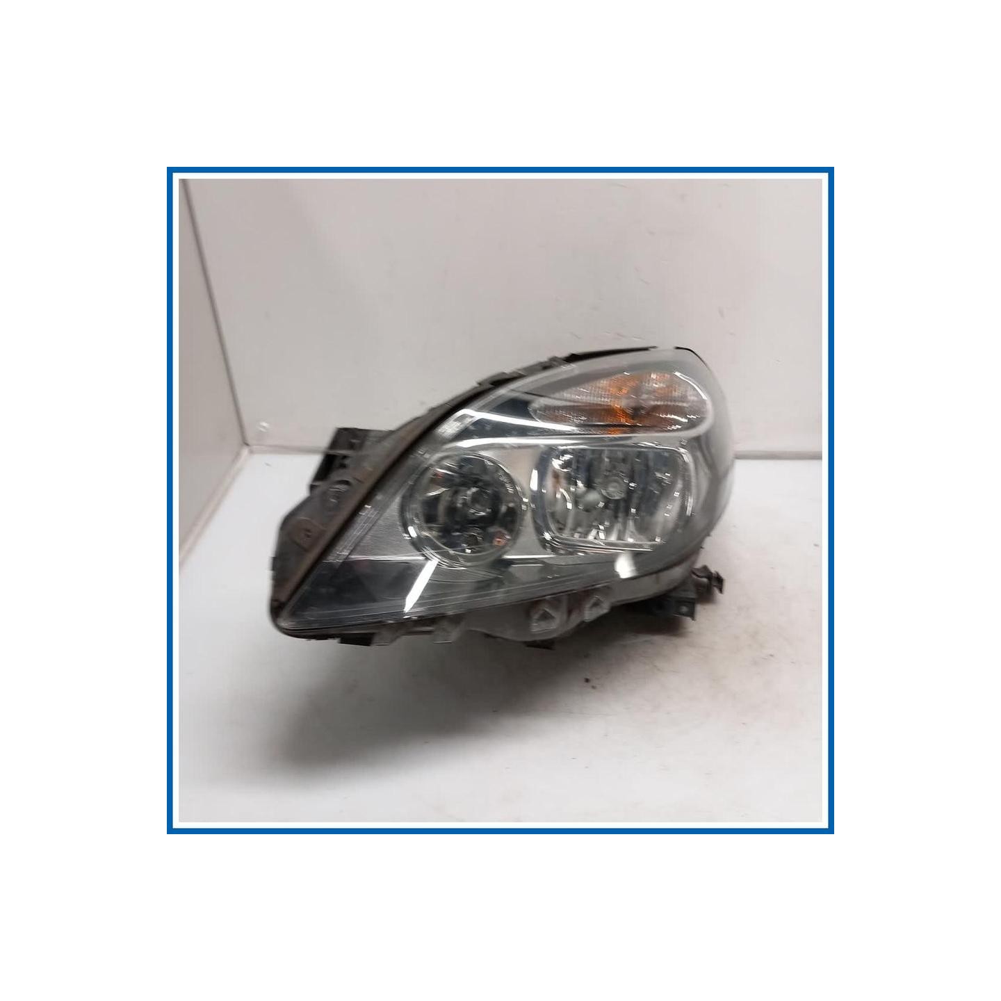Proiettore ant. sx. MERCEDES Classe B W246