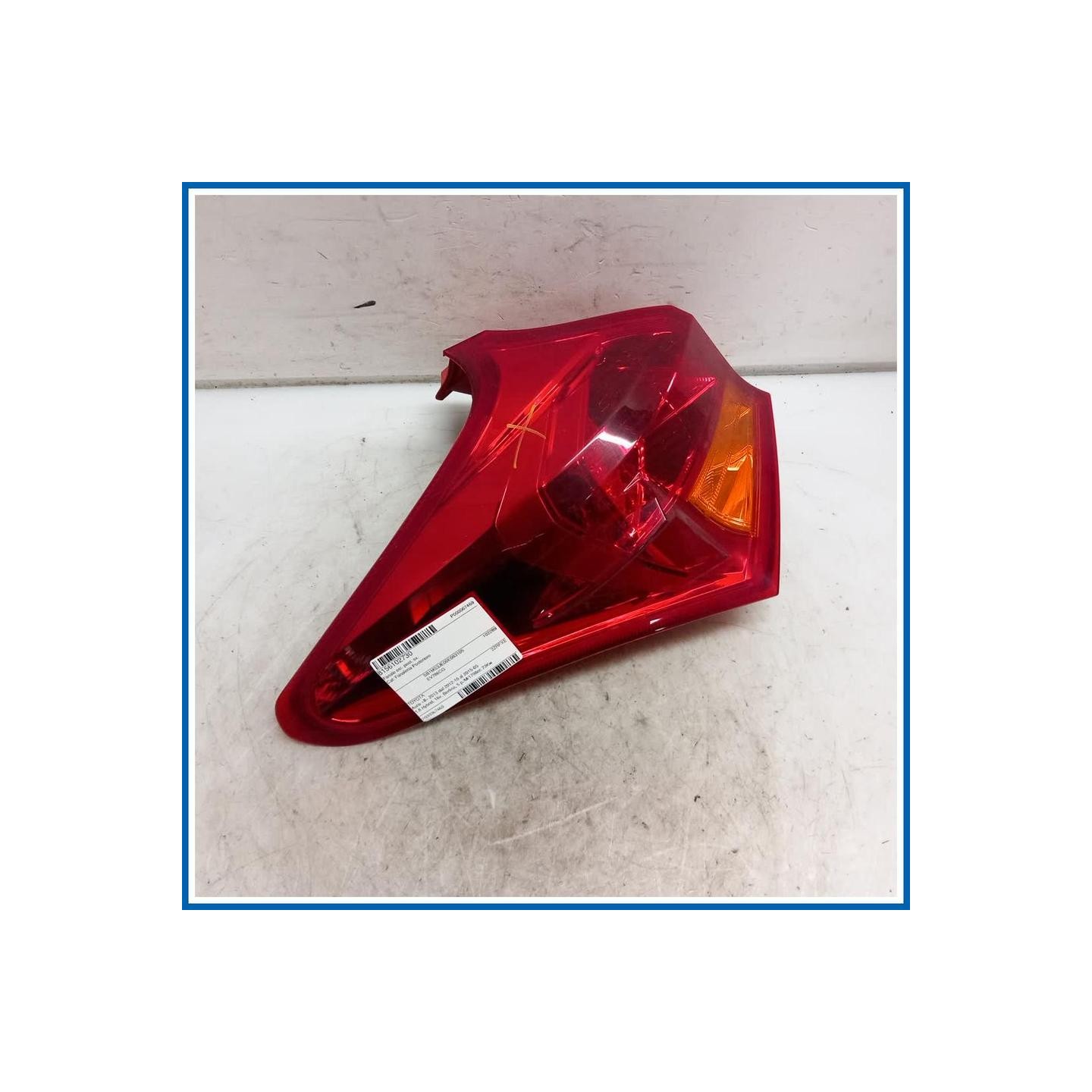 Fanale est. post. sx. TOYOTA Auris II