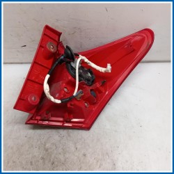 Fanale est. post. sx. TOYOTA Auris II