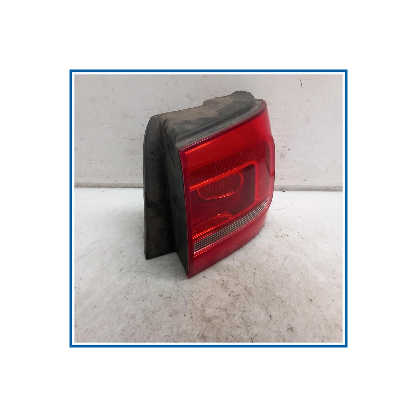 Fanale est. post. dx. VOLKSWAGEN Touran III