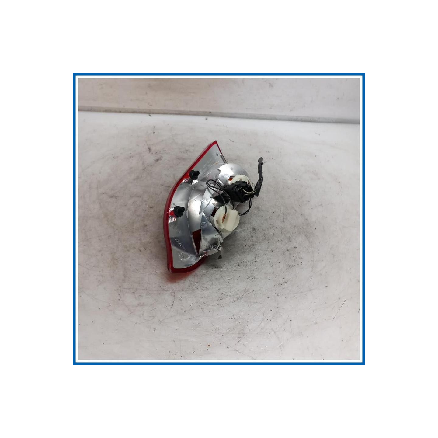 Fanalino post. sx. OPEL Insignia A SW