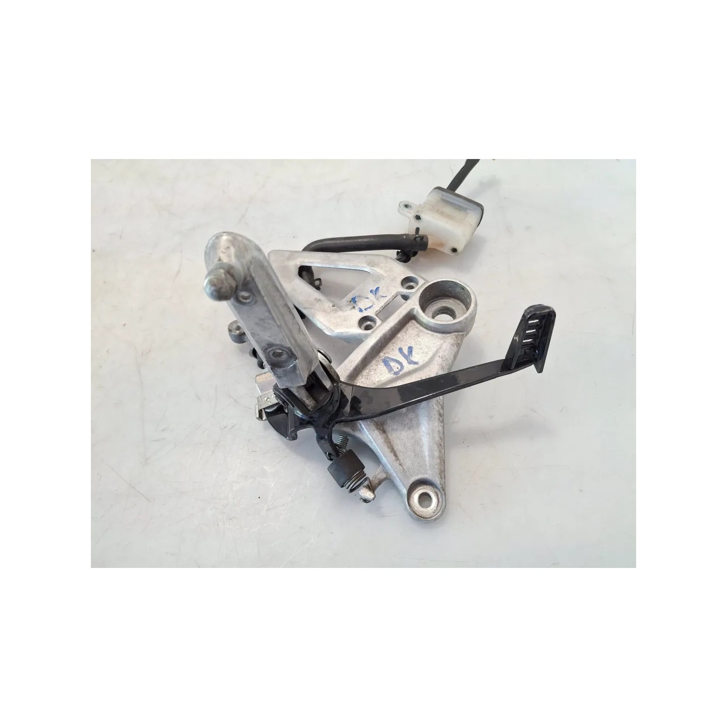 Pedana appoggiapiede anteriore completo Honda cb 300 r CB 300 R (2022 - 26) Destro