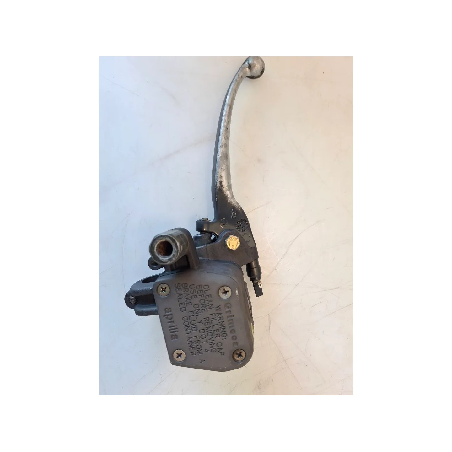 Pompa con serbatoio liquido freni posteriore con leva Aprilia Scarabeo Light (06-13) Scarabeo 500 Sinistro