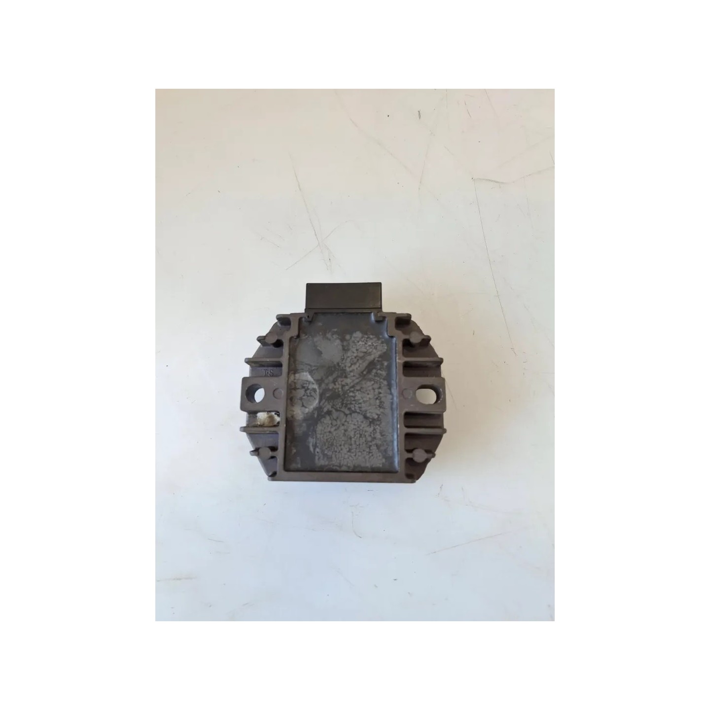 Regolatore tensione Piaggio Liberty 125 (E3) (13-15) Liberty 125 3V i.e. 