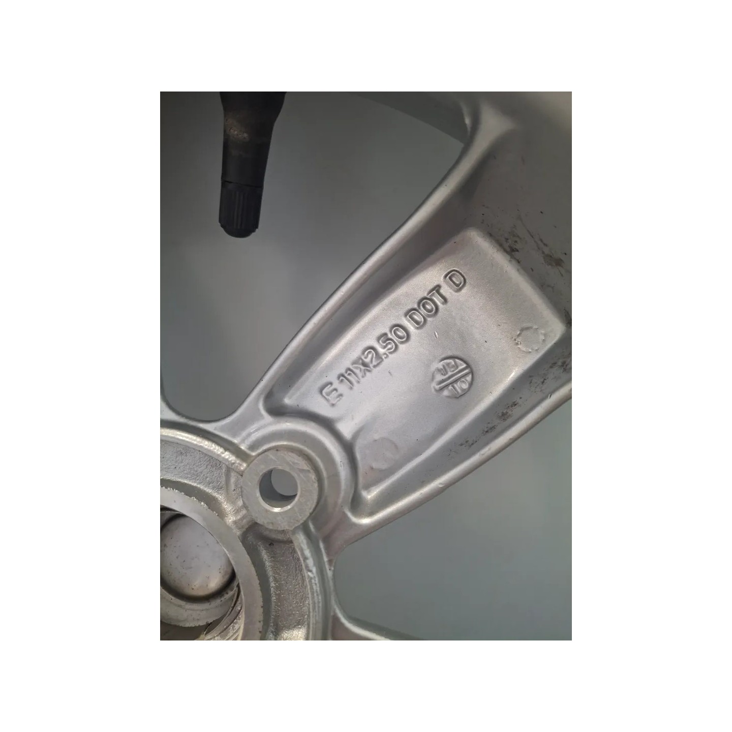 Cerchio ruota anteriore Piaggio Vespa 150 Primavera (E3) Vespa 150 Primavera 3V 