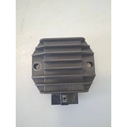Regolatore tensione Piaggio Vespa 150 Primavera (E3) Vespa 150 Primavera 3V 