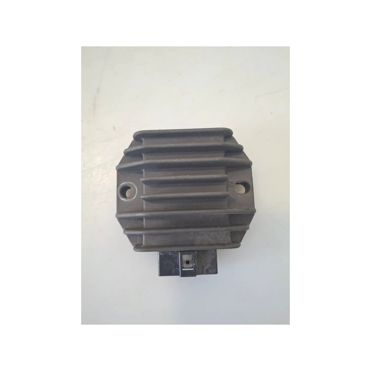 Regolatore tensione Piaggio Vespa 150 Primavera (E3) Vespa 150 Primavera 3V 