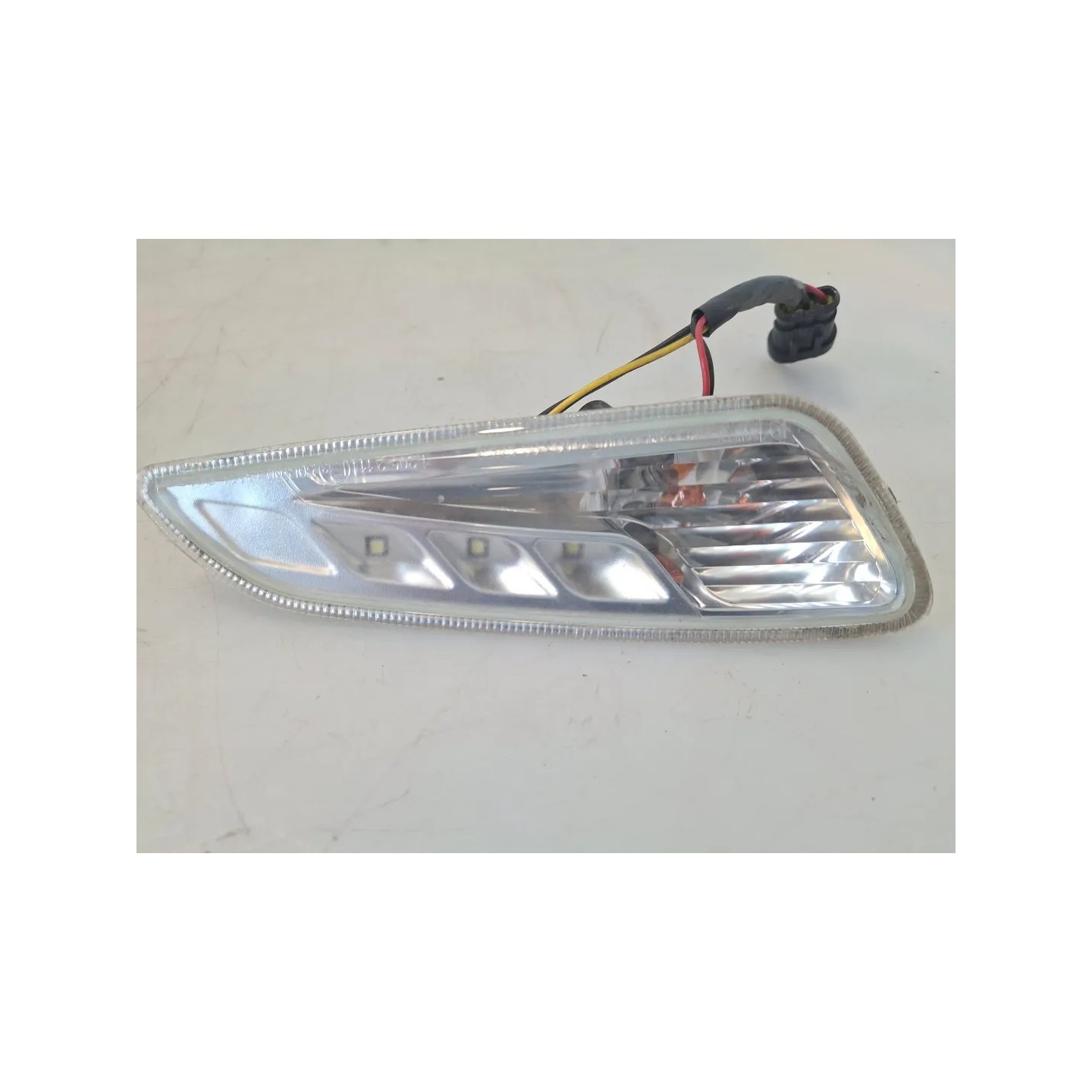 Indicatore direzione anteriore Piaggio Vespa 150 Primavera (E3) Vespa 150 Primavera 3V Sinistro