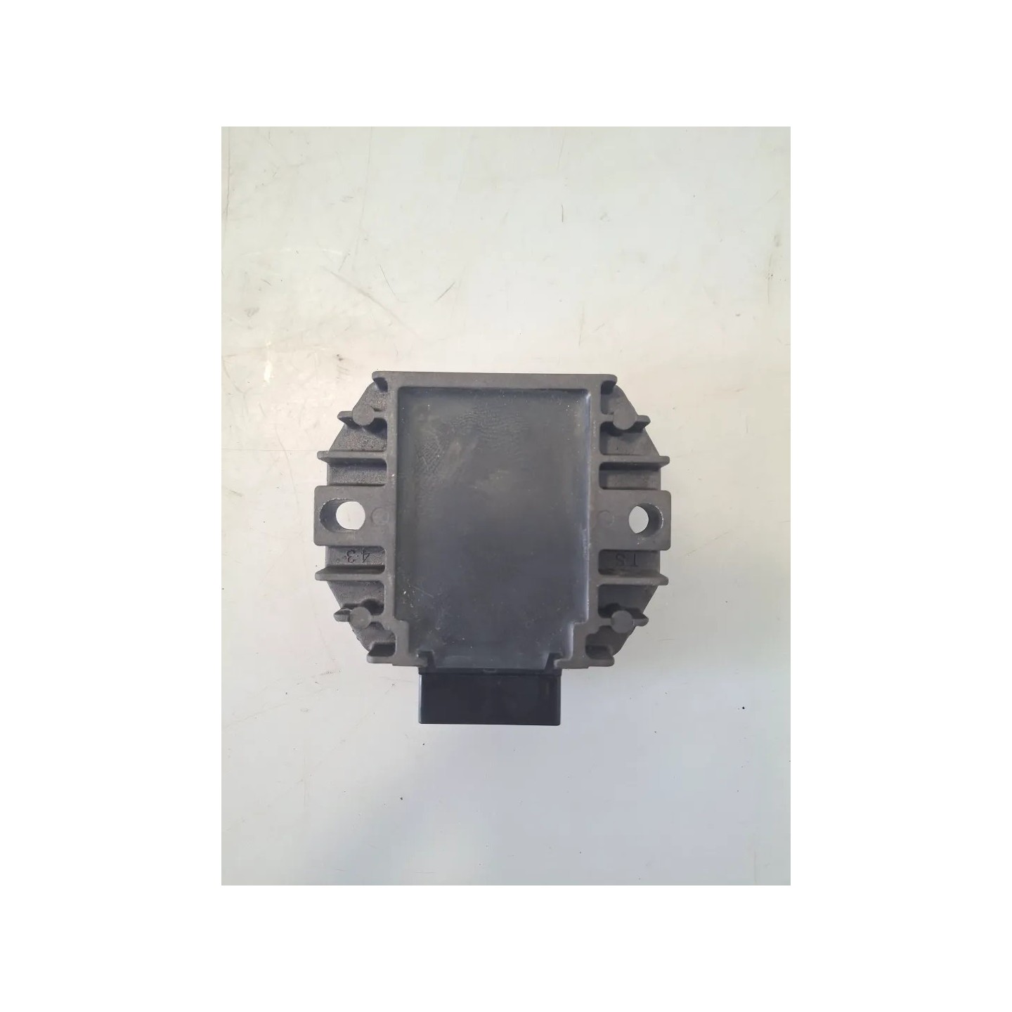 Regolatore tensione Piaggio Liberty 150 3V i.e. (E3/E4) (16-21) Liberty S 150 I-get ABS 3V i.e. (E4) 