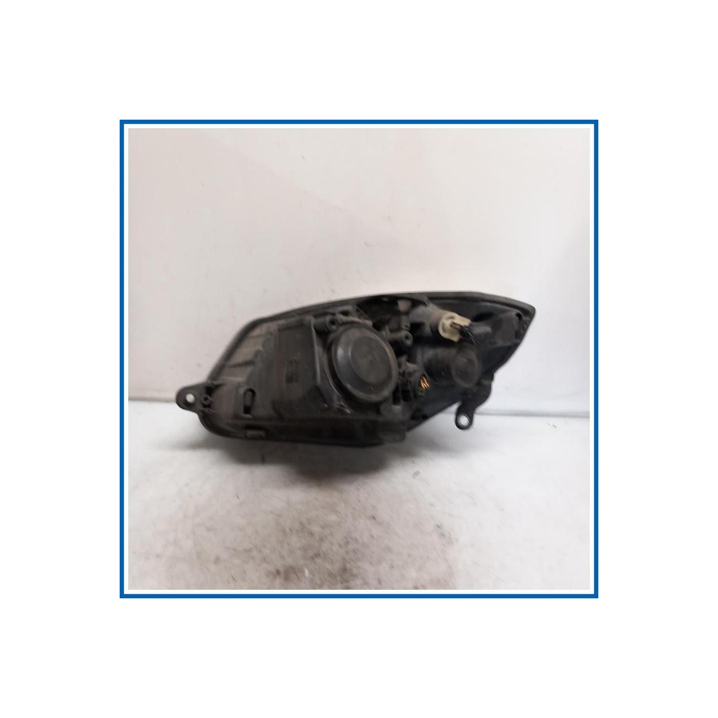 Proiettore ant. dx. SKODA Fabia 545 SW