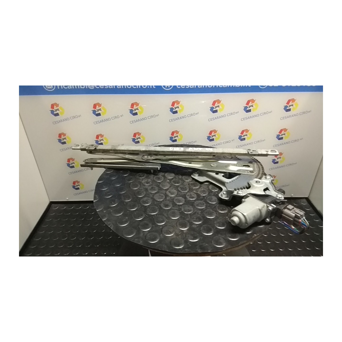 ALZACRISTALLO ELETTR. PORTA ANT. SX. 039 PEUGEOT 4007 (06/07-) 4HN 9221CT