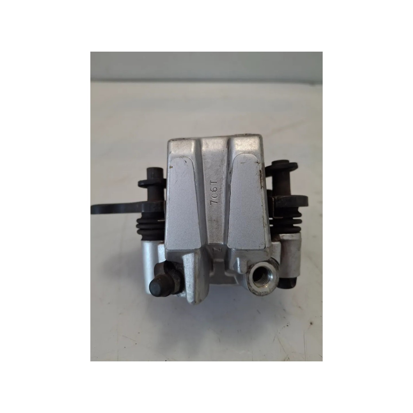 Pinza freno anteriore completo Kymco Agility 50 R16+ 2T (E2) Agility 50 R16+ 2T 