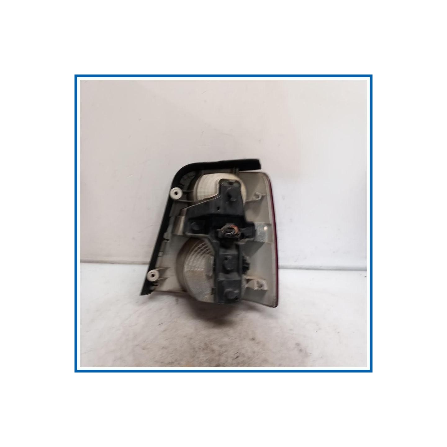 Fanale post. sx. VOLKSWAGEN Touran II