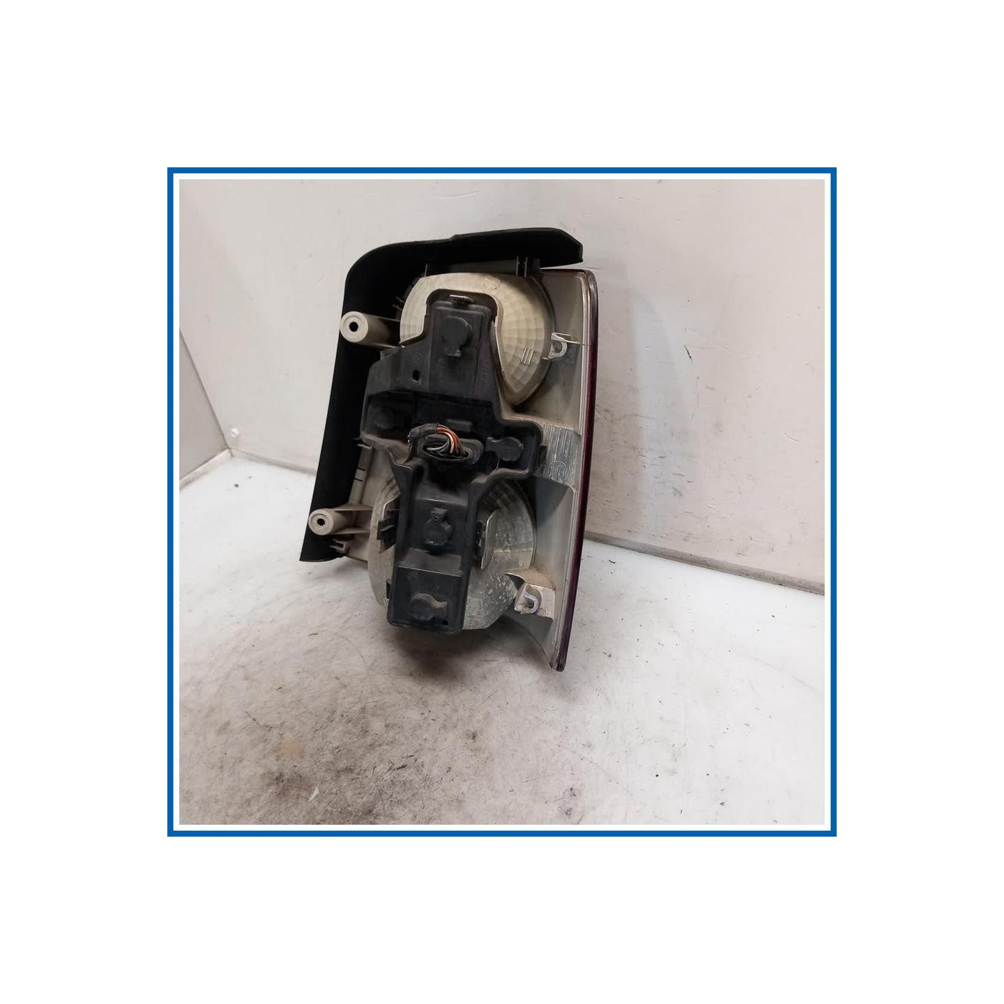 Fanale post. sx. VOLKSWAGEN Touran II