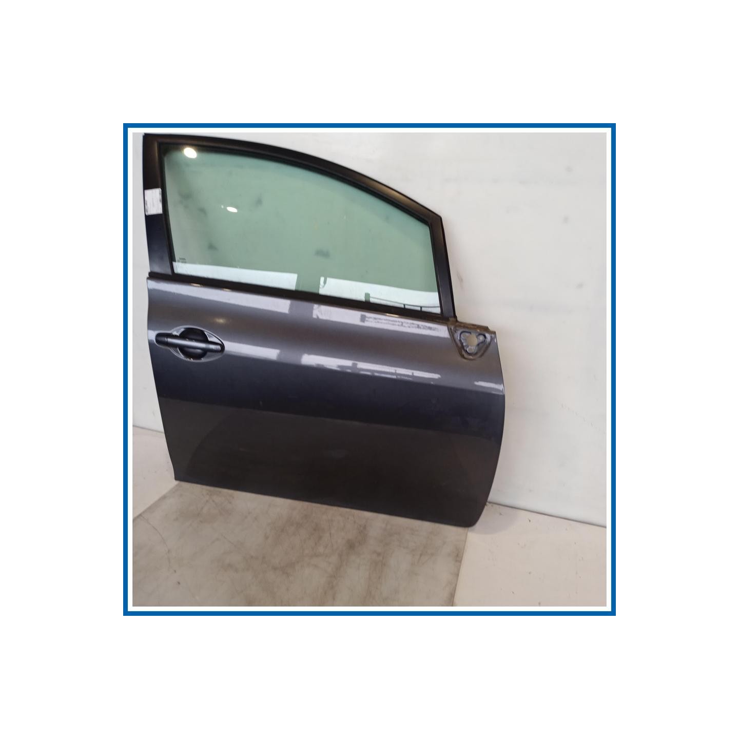 Porta ant. dx. TOYOTA Auris I