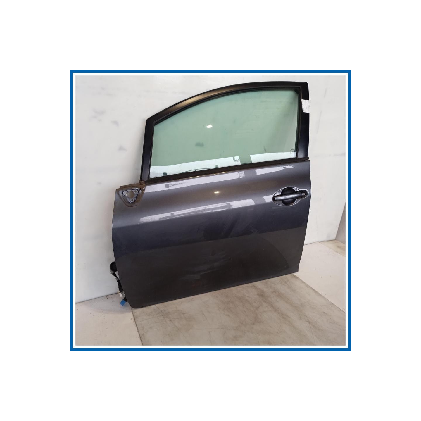 Porta ant. sx. TOYOTA Auris I
