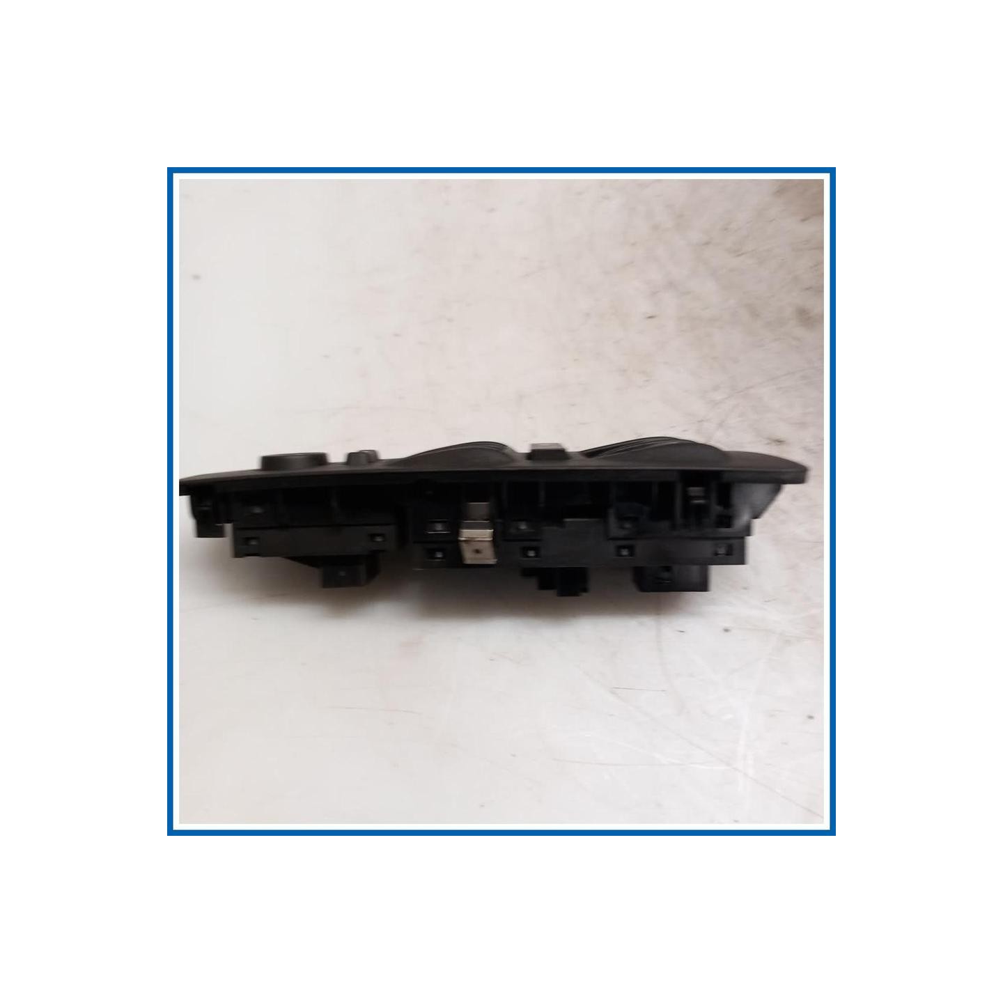 Interruttore alzacristalli ant. sx. FIAT Grande Punto