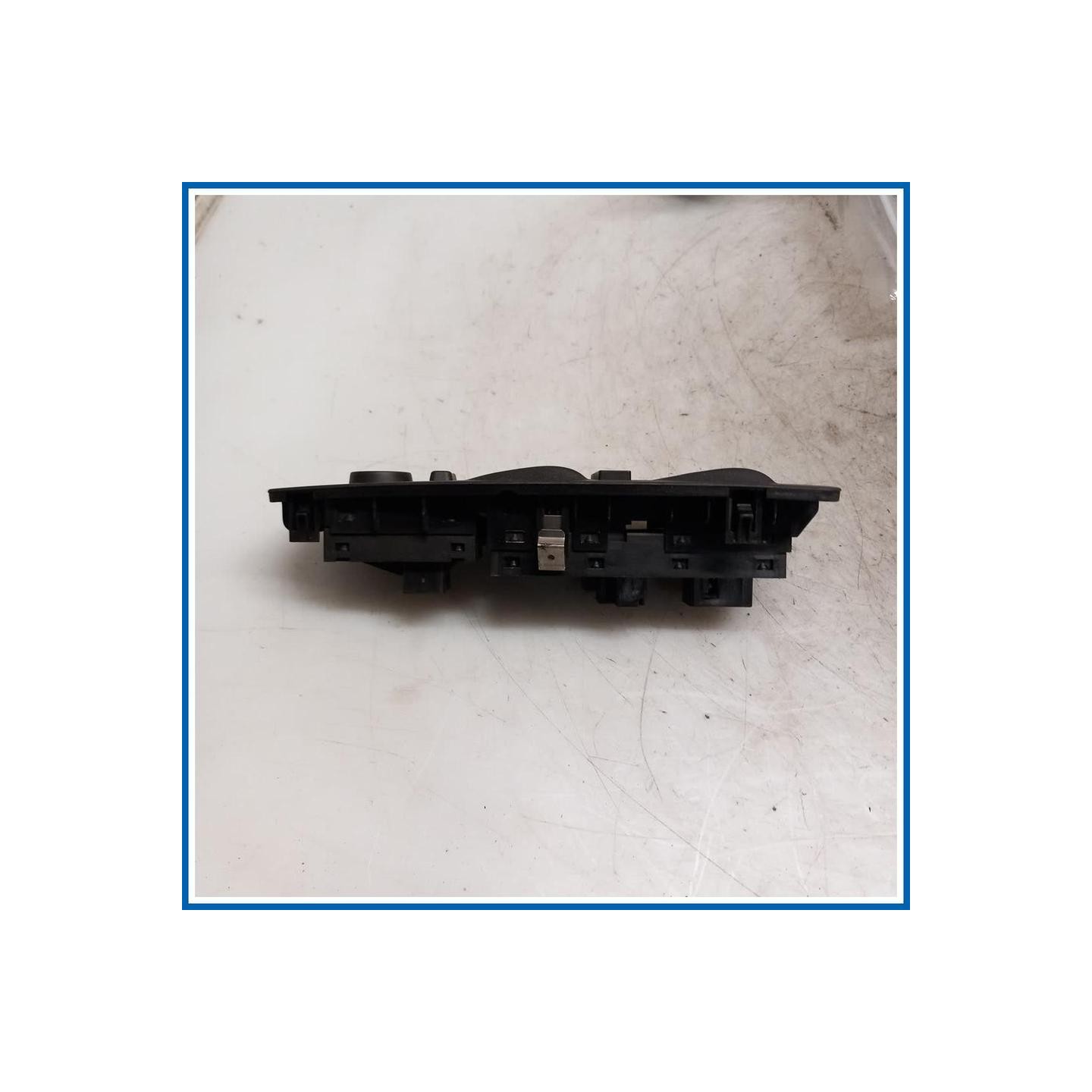 Interruttore alzacristalli ant. sx. FIAT Grande Punto