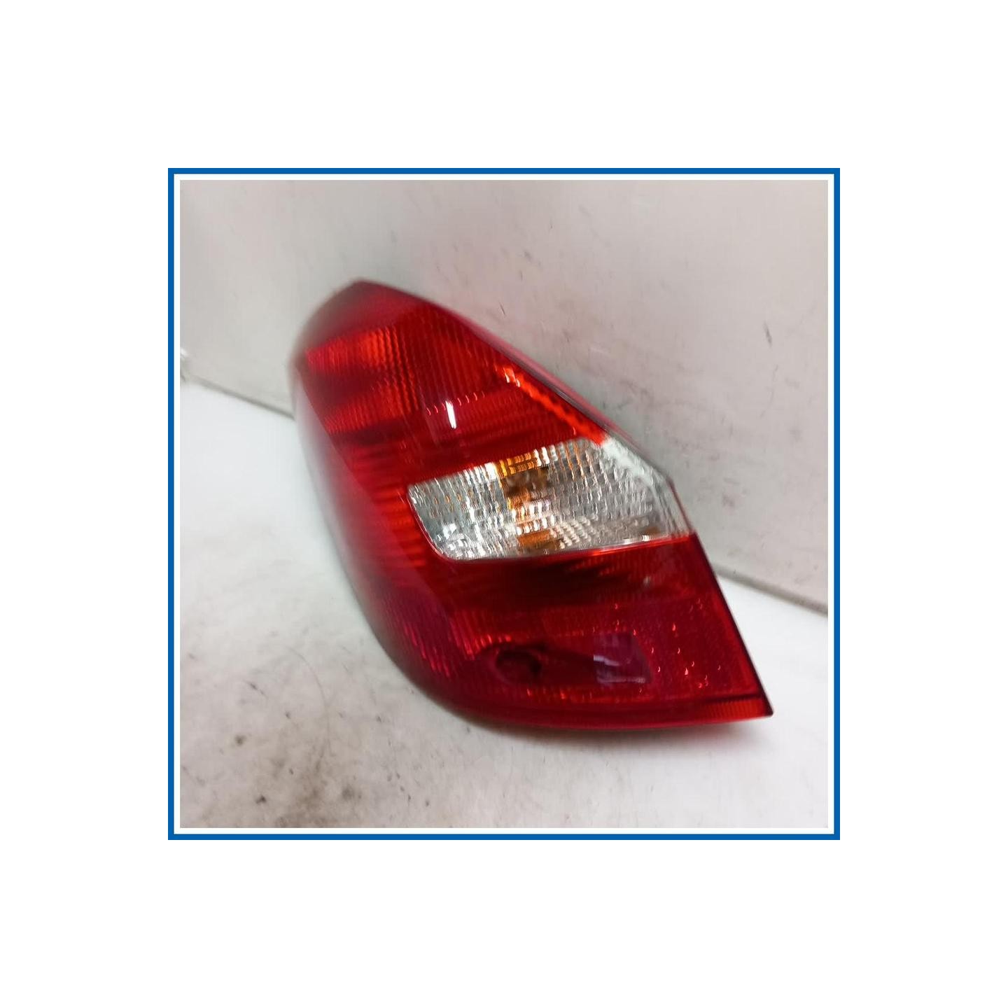 Fanale post. sx. SKODA Fabia 545 SW