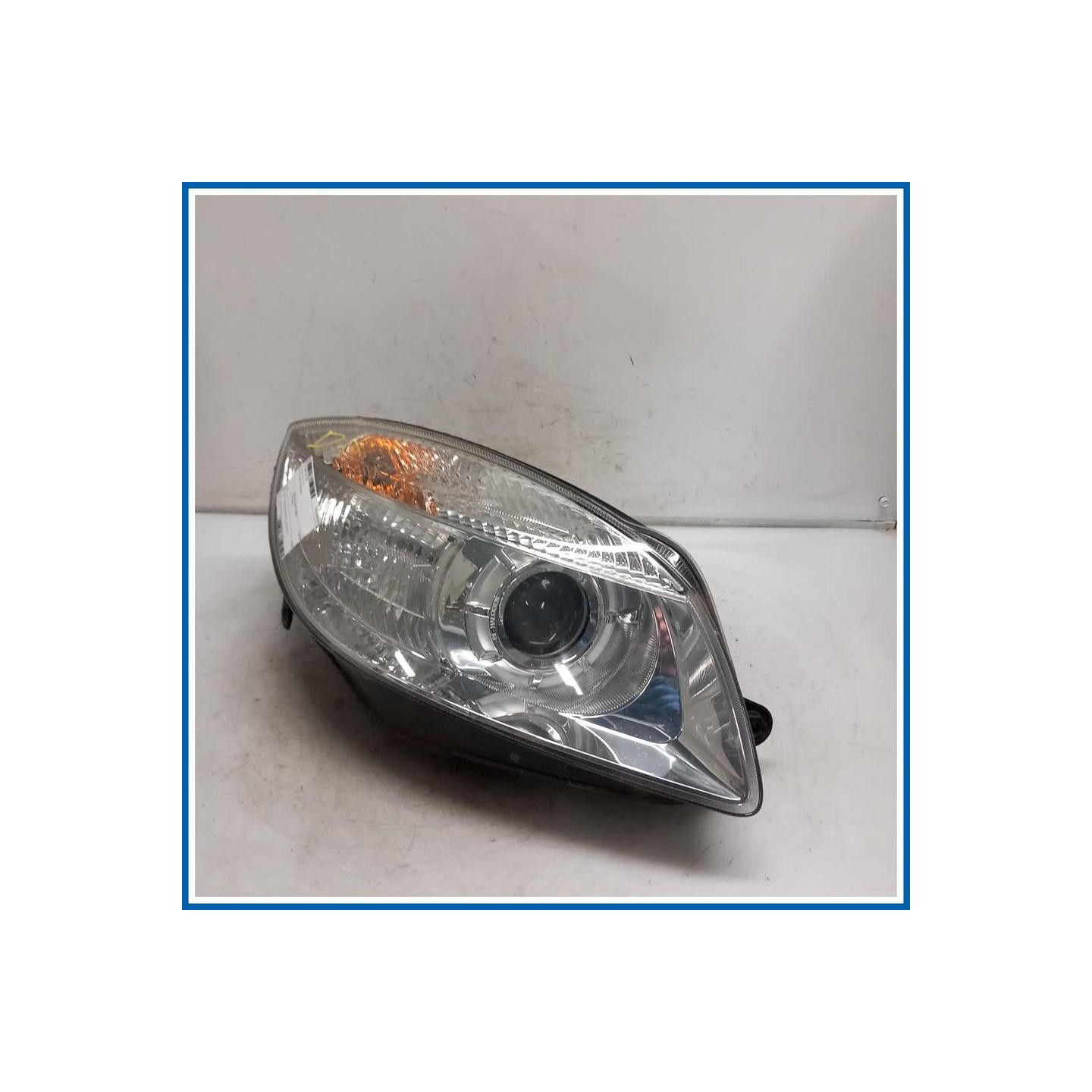 Proiettore ant. dx. SKODA Fabia 545 SW