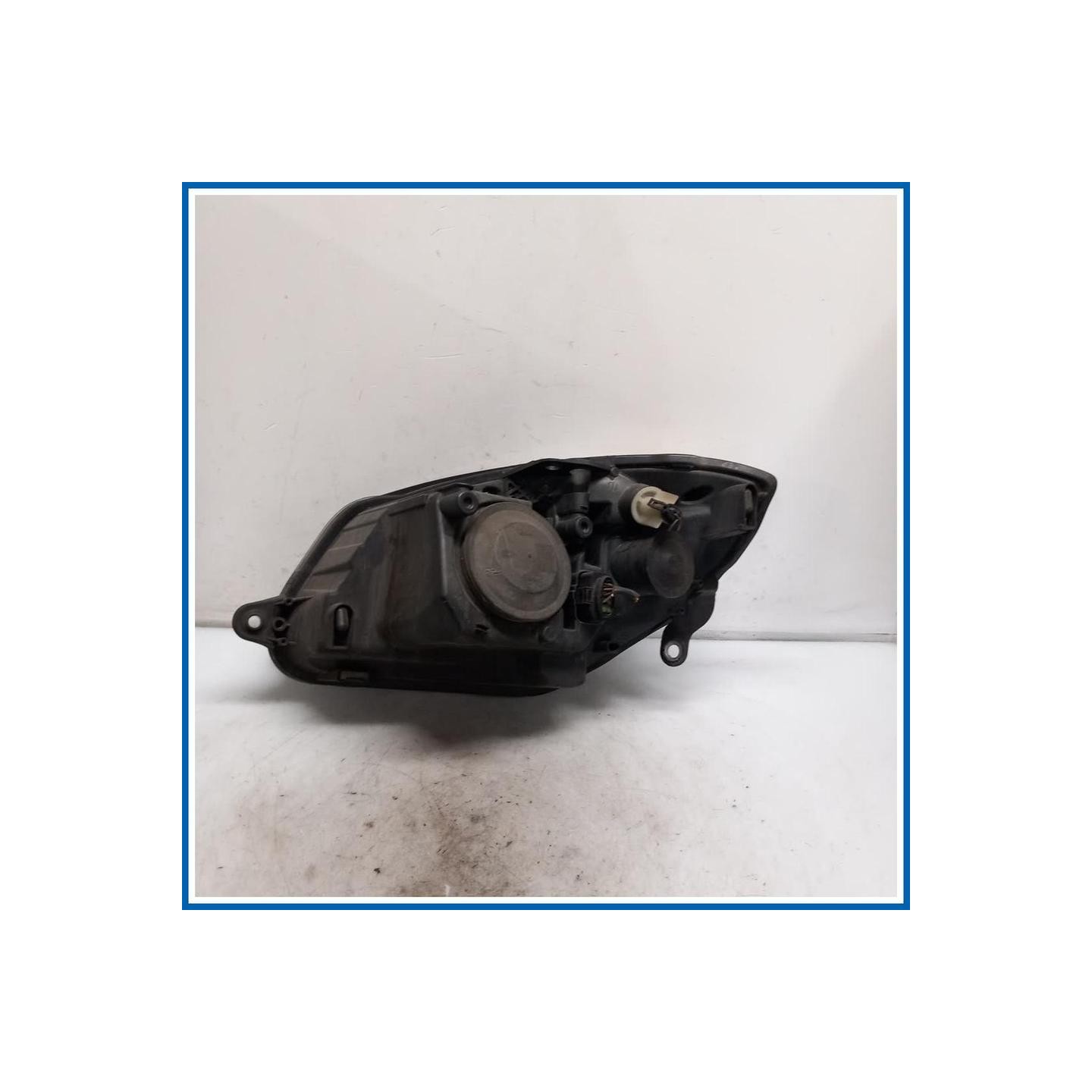 Proiettore ant. dx. SKODA Fabia 545 SW