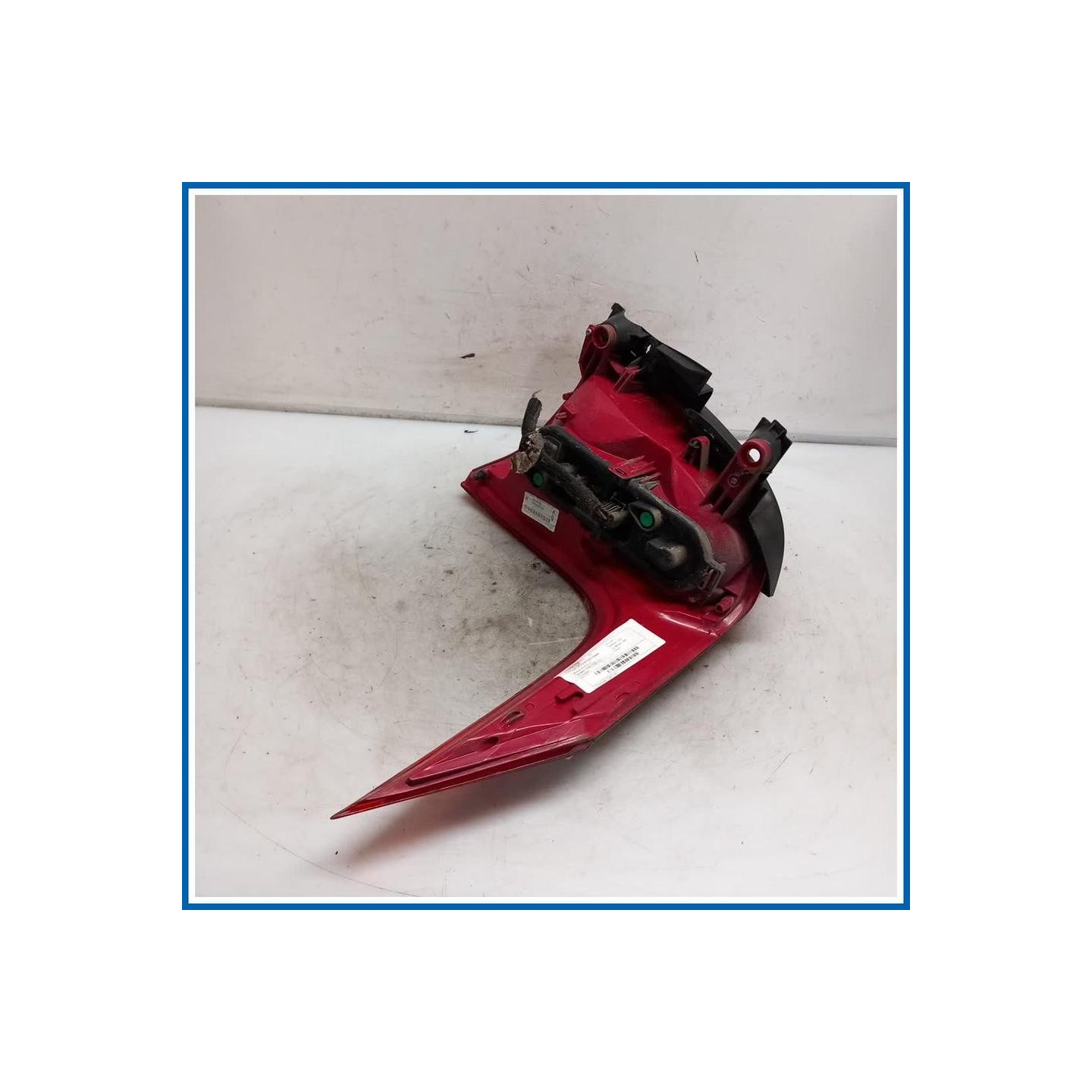 Fanale post. sx. PEUGEOT 5008 I