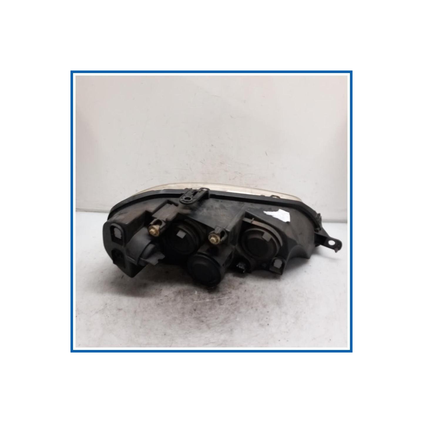 Proiettore ant. sx. FIAT Punto II