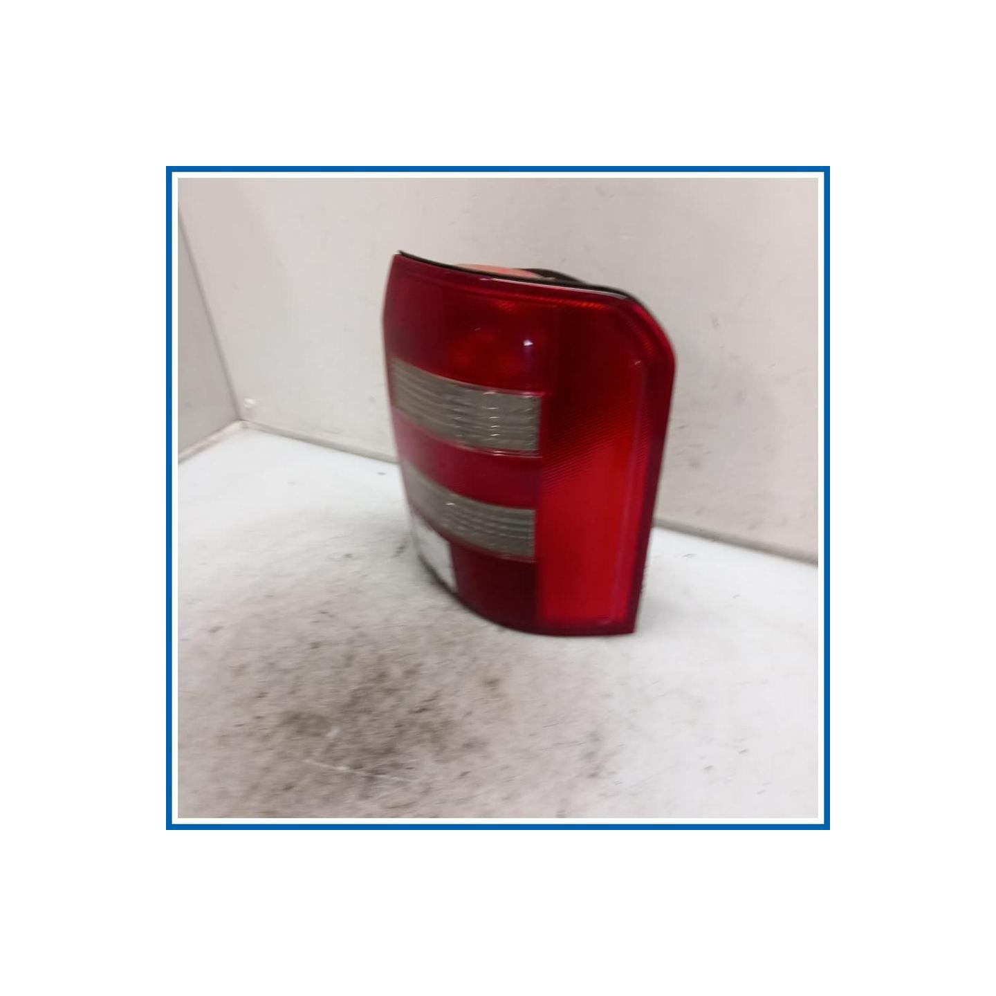 Fanale post. dx. AUDI A2 8Z0