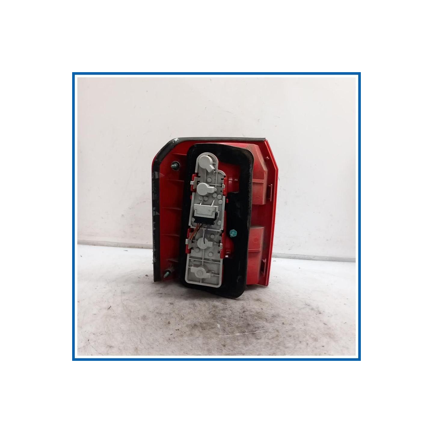 Fanale post. dx. AUDI A2 8Z0