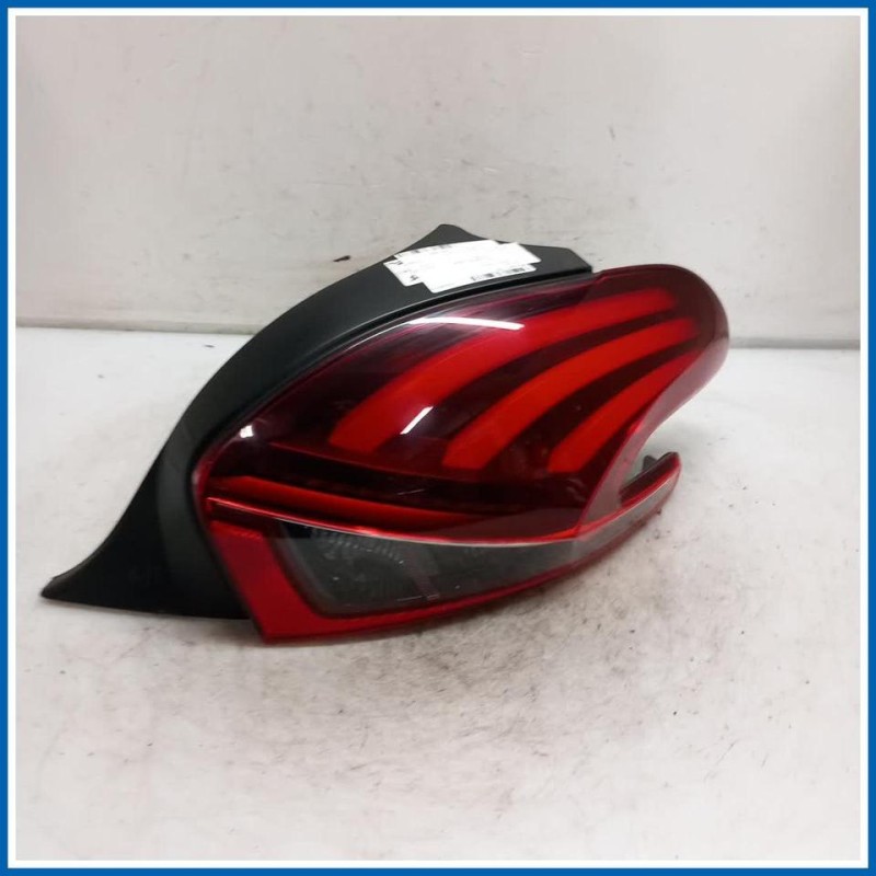 Fanale post. dx. PEUGEOT 208 I